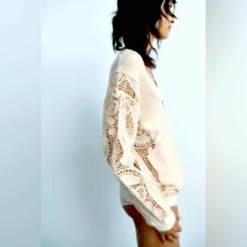 Zara Beige Open-Knit Sleeve zip up Sweater